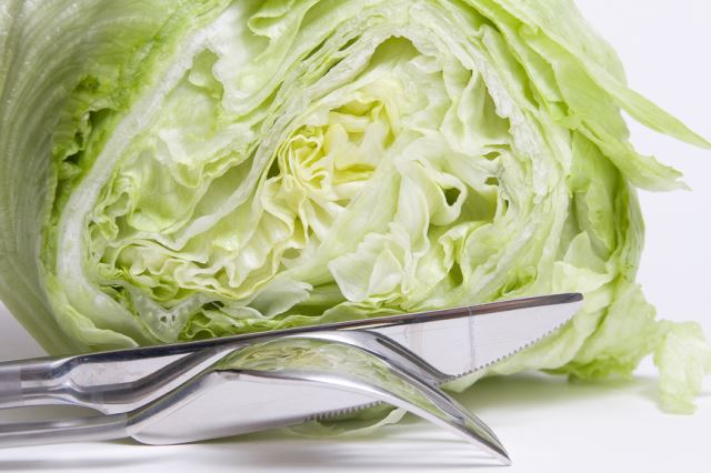Как вырастить сочный салат латук на участке