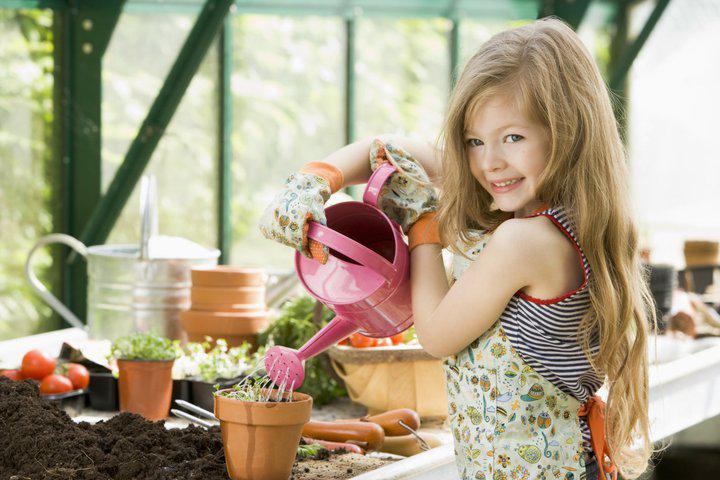 Как привлечь детей к садоводству
