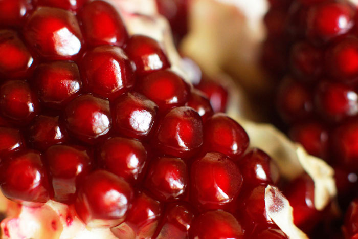 В зависимости от сорта и вида ягоды граната могут быть кислыми или сладкими
